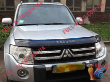Мухобойка Mitsubishi Pajero 4 2006- (Vip Tuning)