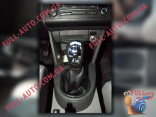 Чехол ручки кпп Volkswagen Caddy 2004-2010