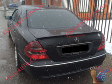 Спойлер Mercedes E-Class W211 02-09 Лип AMG (стеклопластик, под покраску)